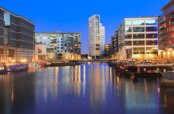 clarence dock leeds at night hz